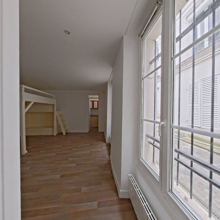 Location Appartement 1 pièce 27m² PARIS 15ème - Photo 1