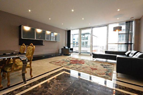 3 bedroom apartment to rent - Photo 1