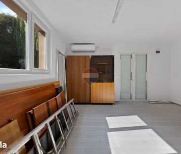 Spatiu de inchiriat cu 4 camere și 4 băi Zona Făt-Frumos - Photo 5