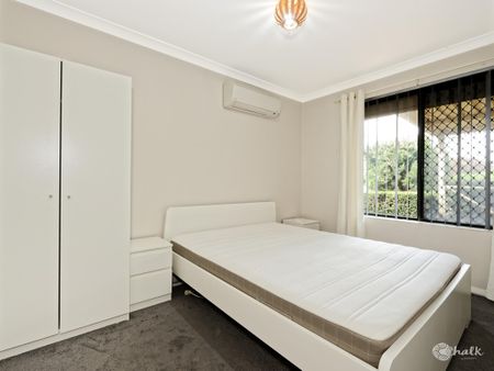 FURNISHED 4 X 2 FAMILY HOME!!! - Photo 2