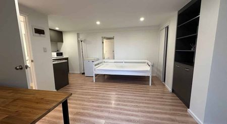 Modern Studio Separate entrance - all inclusive - Photo 3