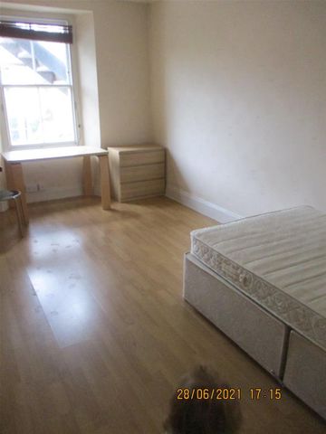 Ravenswood Road, Bristol - Photo 2