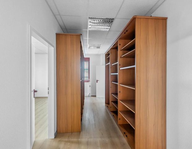 Wohnung in Gewerbegebiet - Foto 1