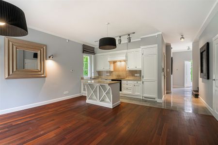 Funkcjonalny dom z furtką do Lasu Kabackiego - Zdjęcie 2