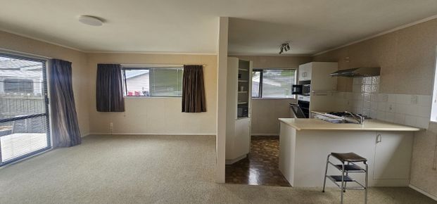 Home On Hartford - Papamoa Beach - Photo 1