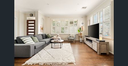 Family-Sized Lifestyle Perfection - Photo 4