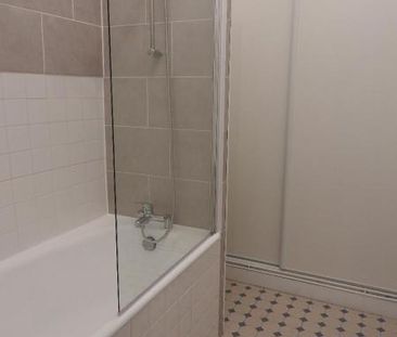 Location Appartement 3 pièces 81m² BORDEAUX 33000 - Photo 6