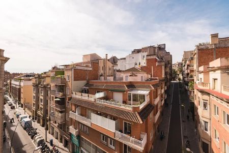 Carrer de Teodora Lamadrid, Barcelona, Catalonia 08022 - Photo 3