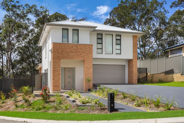 5 Blue Lakes Place, North Kellyville NSW 2155 - House For Rent | Domain - Photo 1