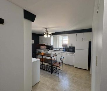 4 1/2, SorelTracy, 1050$ meublé, Dispo Octobre 2026, stationnement ... - Photo 3