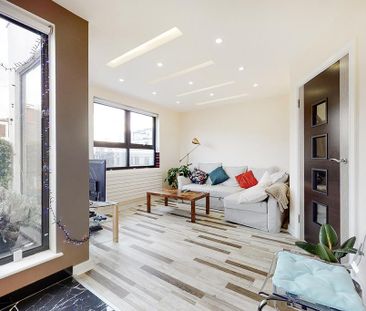 1 bedroom penthouse to rent - Photo 4