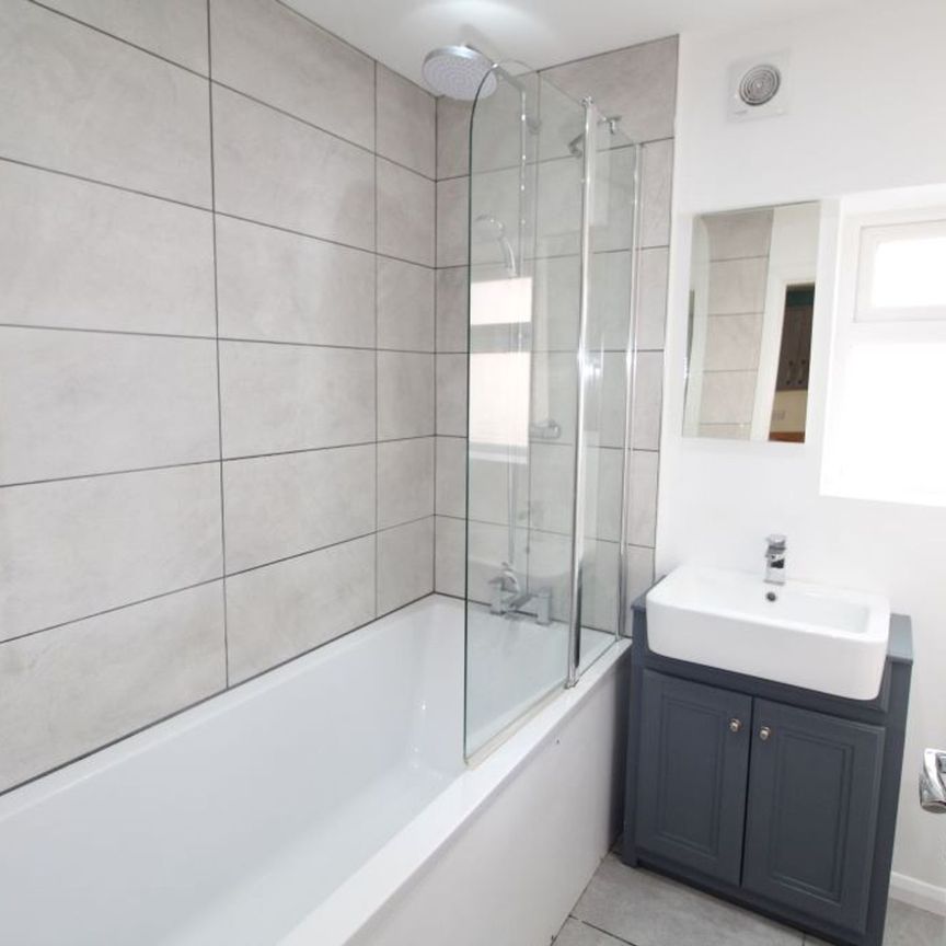 Bentswood Road, Haywards Heath, RH16 - Photo 1