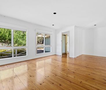 Light, Bright & Full of Charm - Photo 2