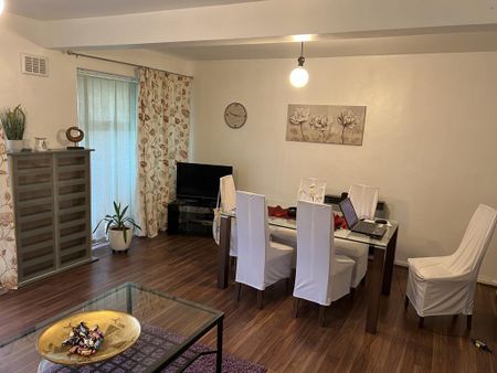 4 bedroom semi-detached house to rent - Photo 3