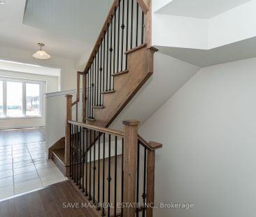 For Lease - 1082 Thompson Drive, Oshawa, Ontario - Photo 5