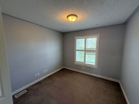 For Lease - 758 Grand Banks Drive, Waterloo, Ontario - Photo 4