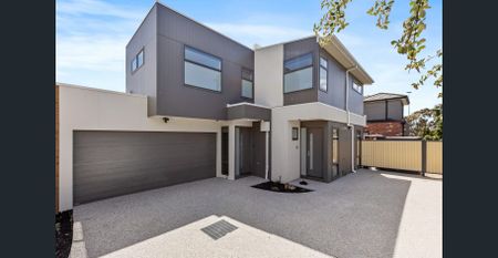 Brand New Modern 2 Bedroom Townhouse - Photo 4