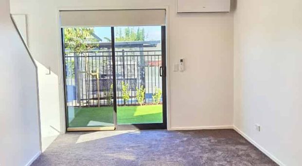 Location! Location! Location! - Photo 1