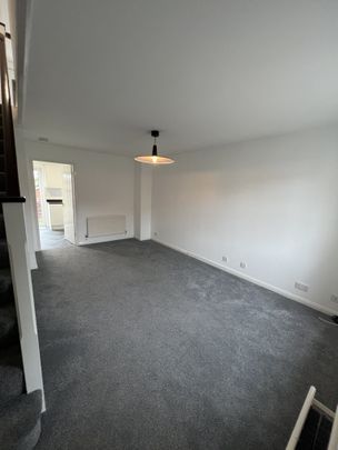 Two Bedroom Town House to Rent in Bolton - Photo 1