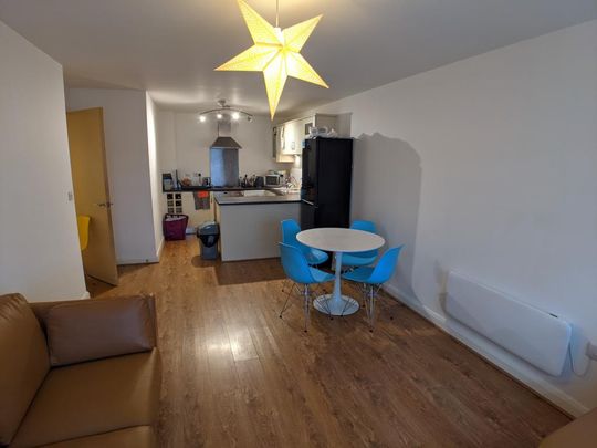 2 bedroom flat to rent - Photo 1