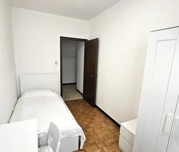 Via Ugo Foscolo, Padova, Veneto 35131 - Photo 6