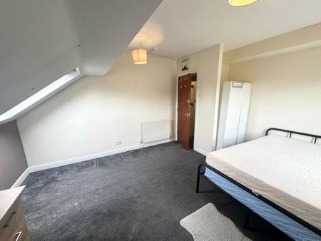 Haddon Avenue (Room 4), Burley, Leeds - Photo 4