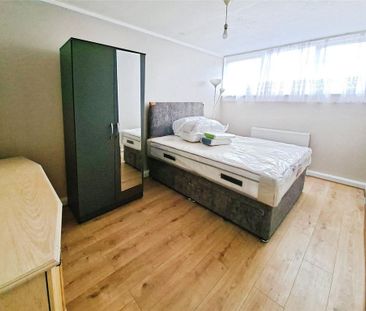 4 bedroom terraced house to rent - Photo 5