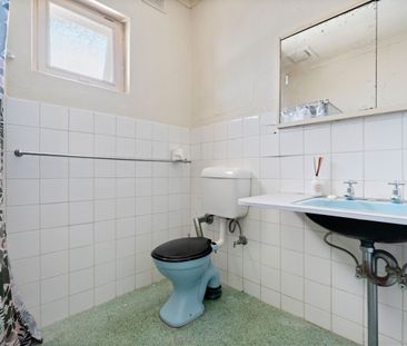 Convenient Living in a Prime Glenside Location - Photo 5