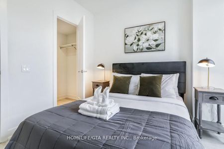 402 30 Inn On The Park Drive - Photo 2