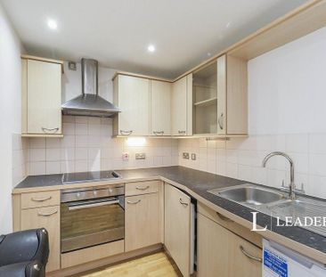 2 bedroom flat to rent - Photo 6