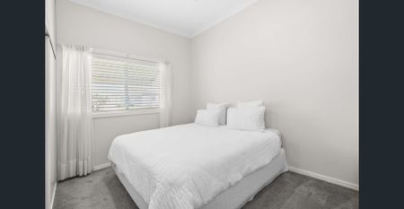 Spacious Family Home in Merrylands – Move in Ready - Photo 3