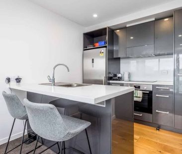 Beautiful 1 Bedroom 1 -bathroom apartment in the heart of Manukau City - Photo 5