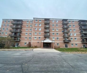 745 Davis Drive - Unit 612, 2 bed, 1 bath - Photo 3