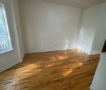 For Lease - 57 Hiawatha Avenue Unit# Upper, Toronto, Ontario - Photo 1