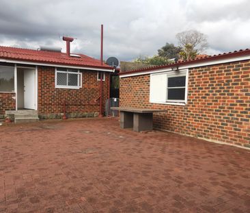 CLOSE TO THE HEART OF MORLEY - Photo 6