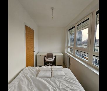 2 Bed Flat, St. Giles Court, BS1 - Photo 4