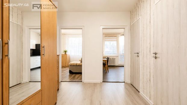 Pronájem bytu 1+1 45 m² - Photo 1