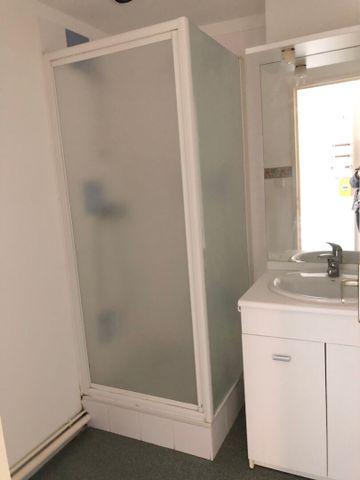 Location Appartement 2 pièces 40m² - Photo 4