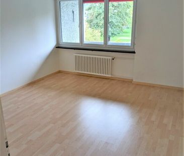 Moderne 3.5-Zimmer-Wohnung in zentraler Lage – Ihr neues Zuhause in... - Photo 4