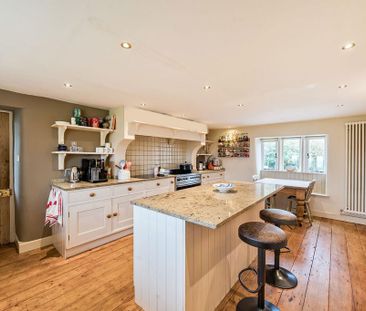 3 bedroom detached house to rent - Photo 5