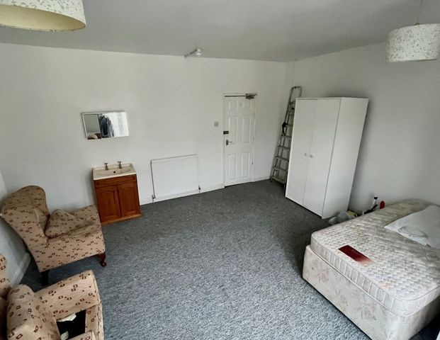 Park Street - Photo 1