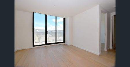 UNFURNISHED 2-bedroom on the top floor with the secure parking & storage cage - Photo 4