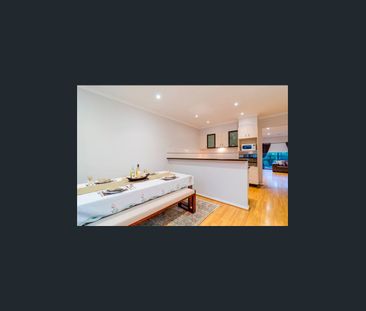 Perfect Family Home with Parkland Views - Photo 5