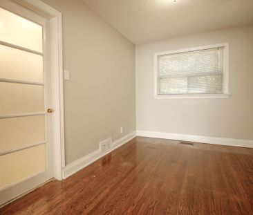 For Lease - 946 Eglinton Avenue, Toronto, Ontario - Photo 1