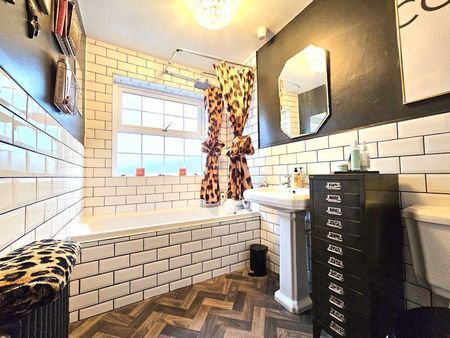 2 bedroom terraced house to rent - Photo 5