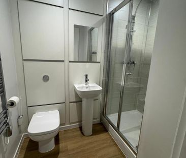 Property to rent - Photo 5