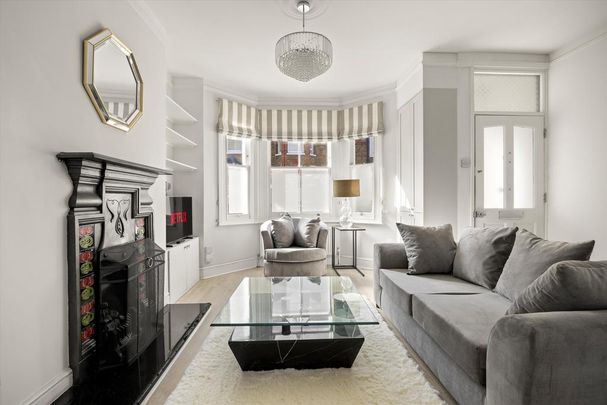 5 bedroom end of terrace house to rent - Photo 1