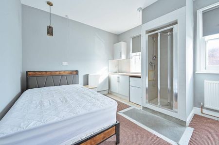 Studio to rent - Photo 2