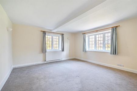 4 bedroom detached house to rent - Photo 5