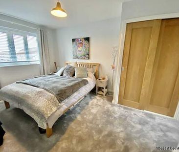 4 bedroom property to rent in Somerton - Photo 1